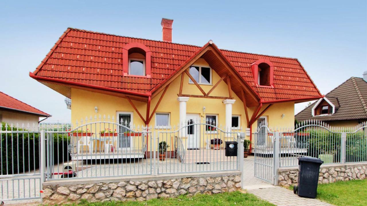 Ferienwohnung Lena Apartman Hévíz Exterior foto