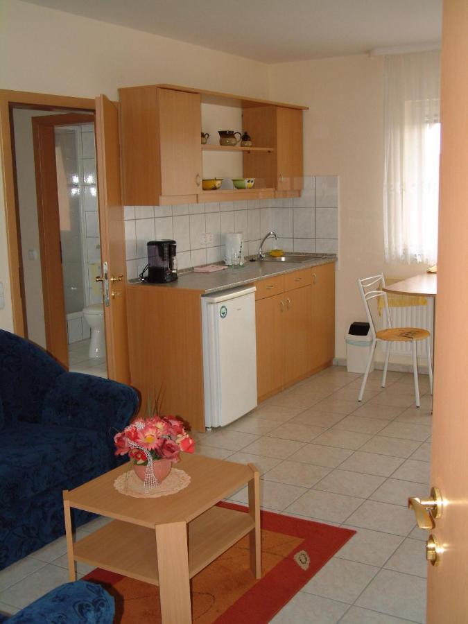 Ferienwohnung Lena Apartman Hévíz Exterior foto